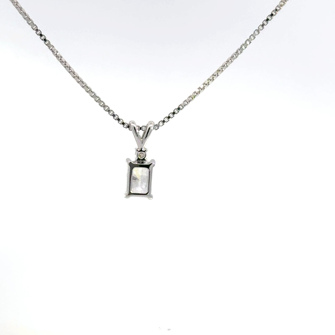 1.03 CTW Radiant Lab-Grown Diamond Pendant